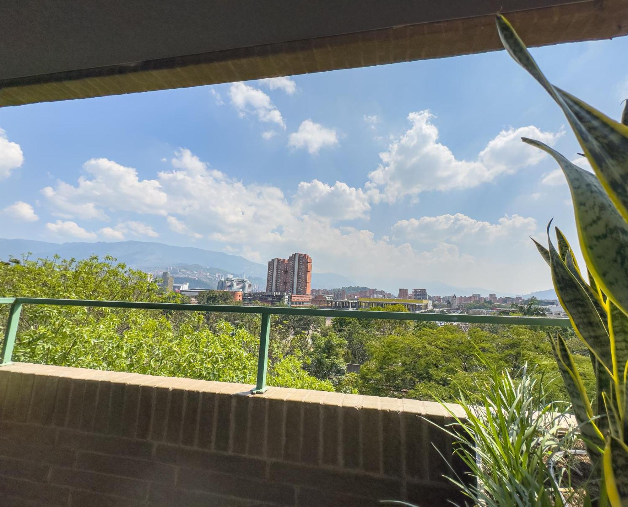 B 48 Living By B Rent Apartment เมเดยิน ภายนอก รูปภาพ