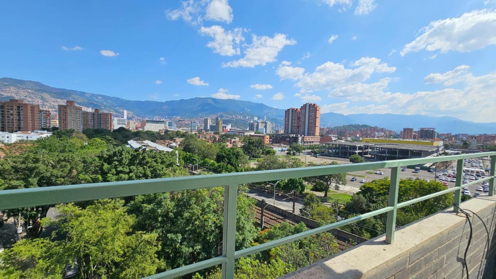 B 48 Living By B Rent Apartment เมเดยิน ภายนอก รูปภาพ